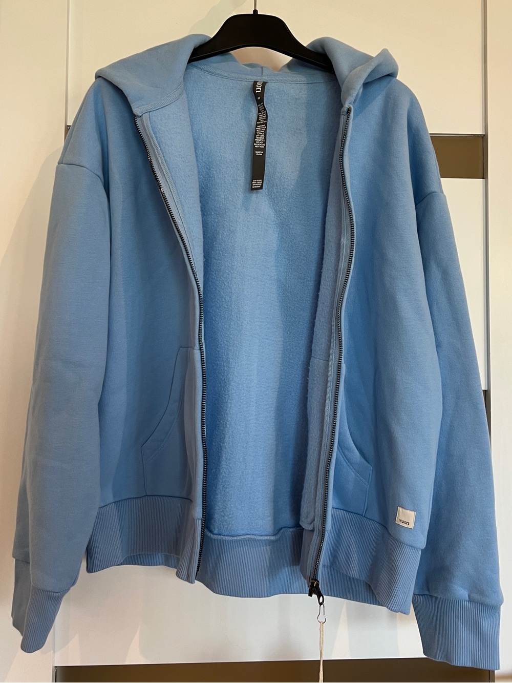 New With Tags Vuori Restore Full Zip Hoodie Spring Blue XS NWT - Picture 3 of 7